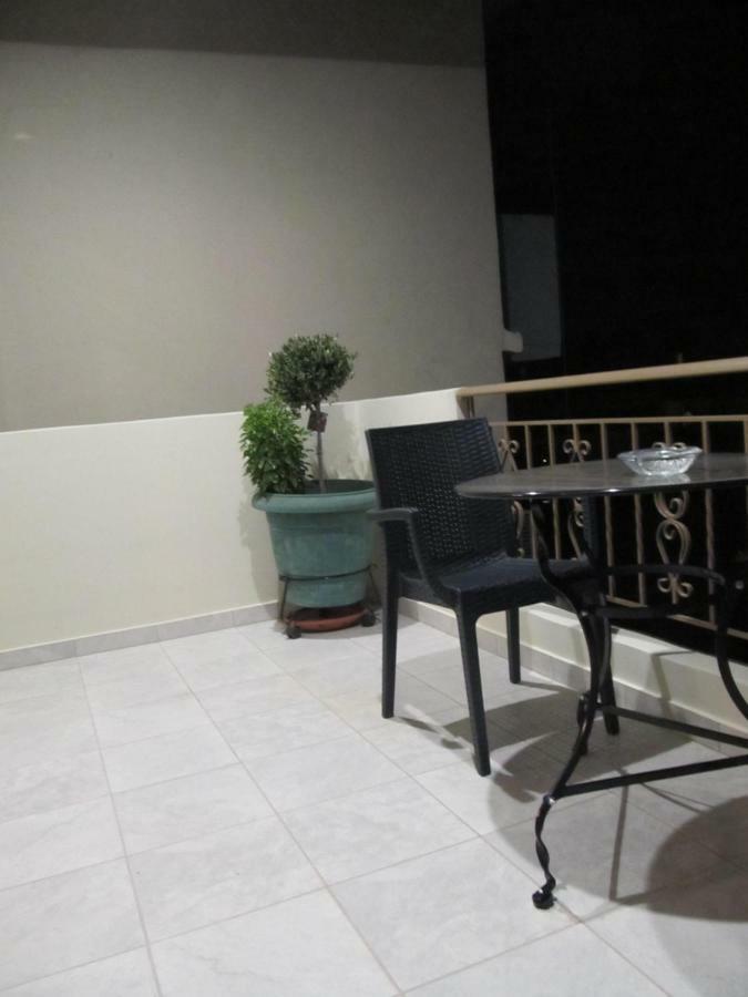 D. Apartments 卡拉马塔 外观 照片
